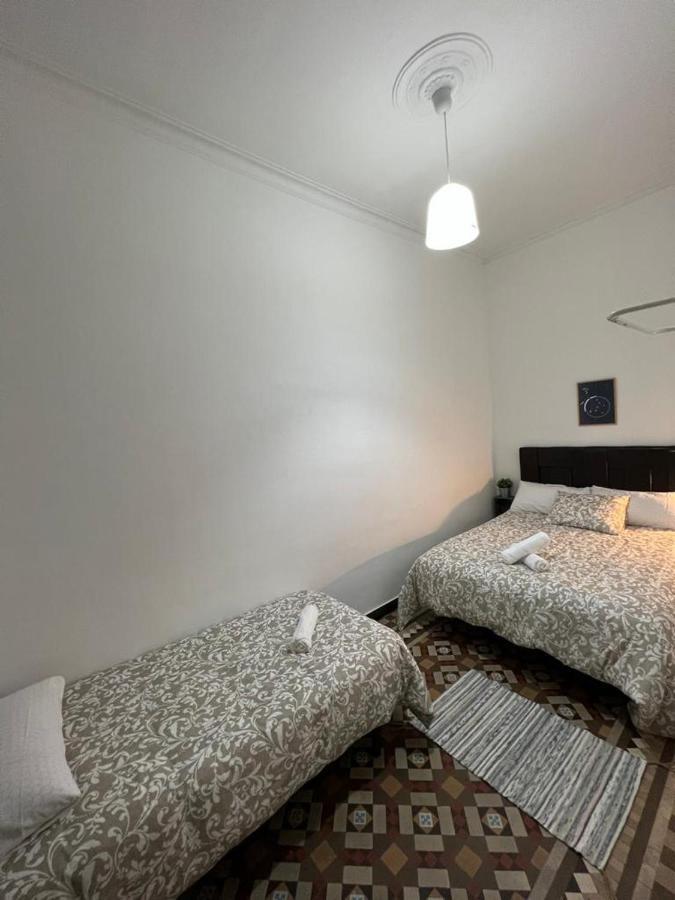 A & M Barcelona Hostal Экстерьер фото