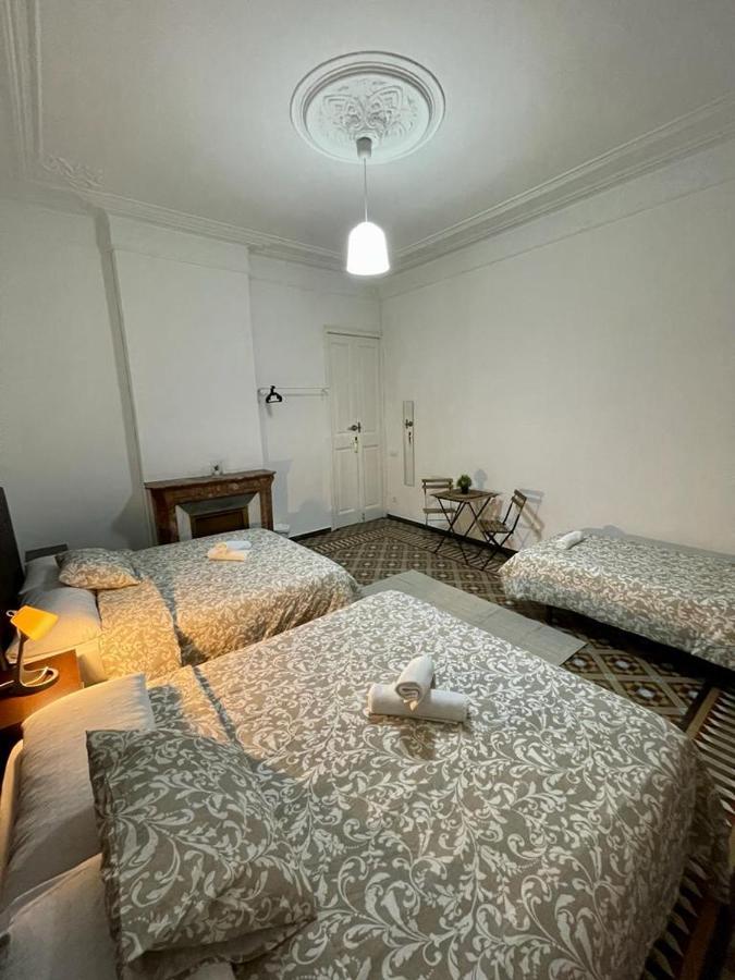 A & M Barcelona Hostal Экстерьер фото